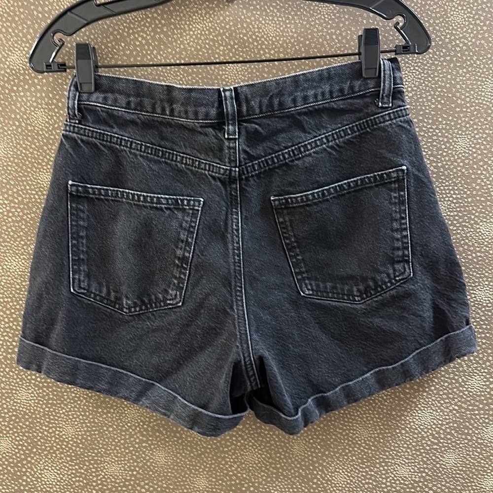🔥🔥🔥NEW Topshop Black Pleated High Waisted Jean Shorts - Picture 9 of 9